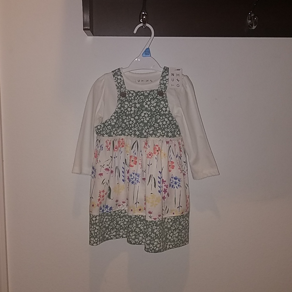 👶NWT! U.K. brand NUTMEG. Floral dress